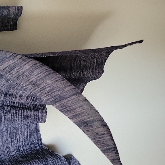 Torrid ombre sharkbite hem long sleeve top 0 - Picture 6 of 9